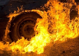 Три автомобиля горели ночью в Алматы