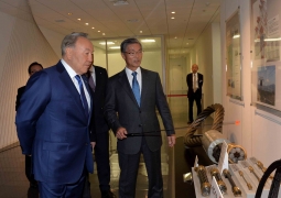 Нурсултан Назарбаев посетил компанию "Tokyo Rope" в Токио