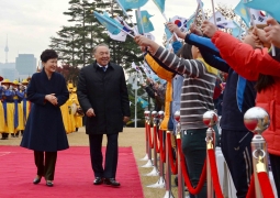 Нурсултан Назарбаев провел встречу с президентом Республики Корея