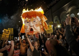 В США протесты против избрания Д.Трампа переросли в массовые беспорядки