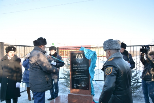 Мемориал памяти погибшим полицейским открыли в Севером Казахстане