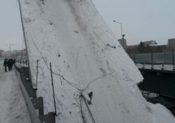 Один человек пострадал при обрушении моста в Усть-Каменогорске