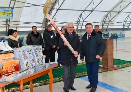 Аким СКО принял участие в торжественном открытии Дома спорта в Есильском районе 
