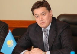 Аскар Мамин переизбран на пост президента Федерации хоккея Казахстана