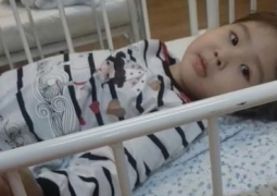 Отравившаяся шаурмой 2-летняя девочка умерла в больнице Актау