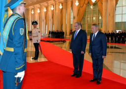 Нурсултан Назарбаев провел брифинг по итогам встречи с Биньямином Нетаньяху