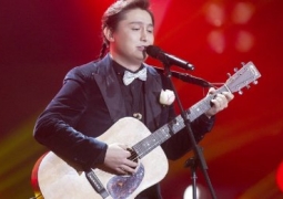 Еще один казахтанский певец Арай Айдархан покорил китайских слушатателей