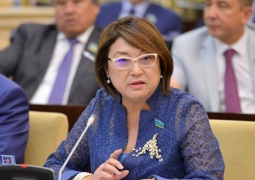 Сенатор Айтимова уверена, что купить водительские права невозможно