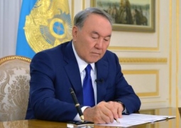 Глава государства поздравил Геннадия Головкина с победой
