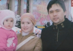 В Алматы вдову известного актера с четырьмя детьми выселяют из квартиры
