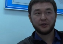 Лжечиновник с "ксивой" действительно ранее работал в акимате Алматы