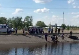 Трое подростков утонули в реке Сазда в центре Актобе 
