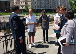 Начальник ДВД Алматы встретился… с уличными художниками
