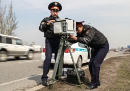 МВД РК: С этого года полиция полностью откажется от ручных радаров