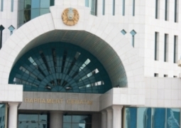 Сенат одобрил право КНБ расследовать коррупцию в финполиции 