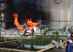 Пожар на шымкентской нефтебазе тушили почти сутки