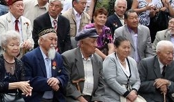 С 1 июля гражданам Казахстана повышены пенсии и пособия