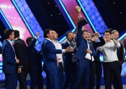 Команда «Каzахи» стала обладателем Летнего кубка КВН