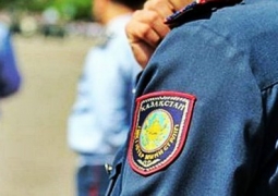 За сорванные с полицейского погоны житель Актау выплатит штраф
