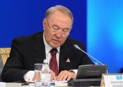 Нурсултан Назарбаев подписал поправки в закон о перераспределении власти