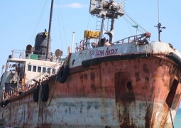 Очистка севшего на мель танкера в Мангистау обойдется в 36 миллионов тенге