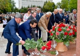 В Петропавловске открыли памятник Байкену Ашимову
