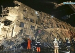 Отель в горах с 2 тыс. постояльцами обрушился при землетрясении в КНР (ВИДЕО)
