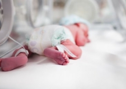 За подмену тела ребенка в шымкентском роддоме накажут медсестру