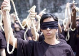 В Казахстане предложили казнить террористов и убийц детей (ВИДЕО)