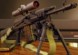 Украденное с военной базы США оружие могли продать в Казахстан через eBay