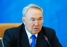 Нурсултан Назарбаев поручил усилить разъяснительную работу по принимаемым законам