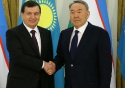 Президент Узбекистана посетит Казахстан