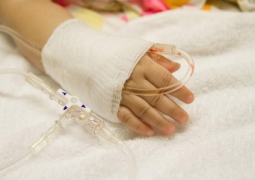2-летний ребенок, впавший в кому после антибиотиков, очнулся