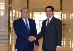 Главы Казахстана и Туркменистана договорились совместно развивать энергетику и транспорт