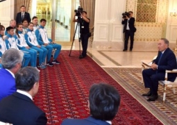 Назарбаев прокомментировал бой Головкин-Альварес