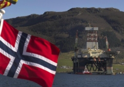 20 лет Норвегия отчисляла часть доходов от нефти в фонд и накопила триллион долларов 