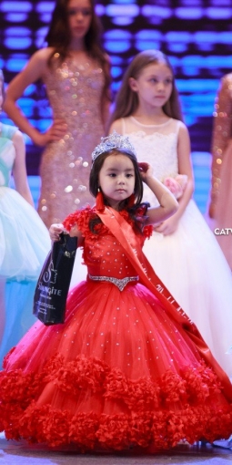 Трехлетняя девочка из Тараза завоевала титул «Мисс Азия»