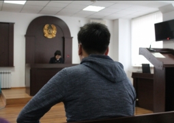 В Павлодаре избивший посетителей кафе полицейский избежал тюремного срока