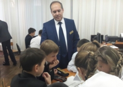 Учитель биологии в проекте «100 новых лиц Казахстана»