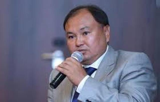О необходимости повысить ответственность акимов районов заявил политолог