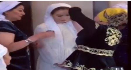 Айжан Байзақованың келін болып түскенде түсірілген видео