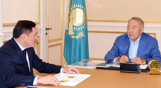 Назарбаев встретился с акимом Акмолинской области Маржикпаевым