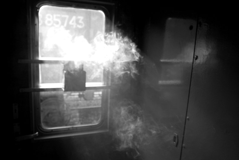 За курение в поезде будут штрафовать в Казахстане