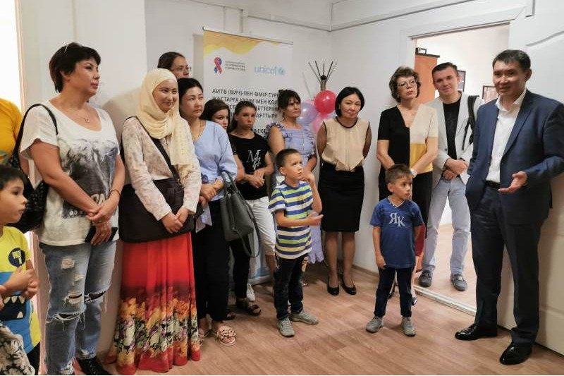 Первый ресурсный центр для молодежи с ВИЧ открыли в Алматы