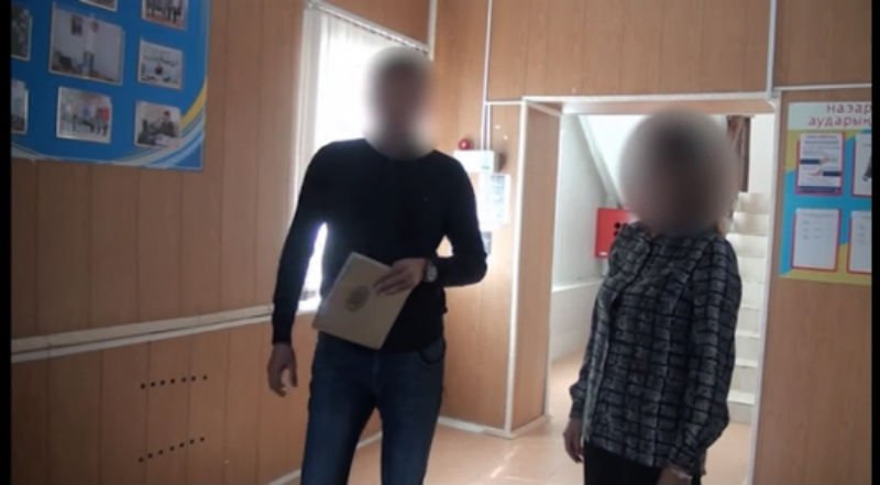 Чиновника из Атырауской области заподозрили в коррупции (ВИДЕО)