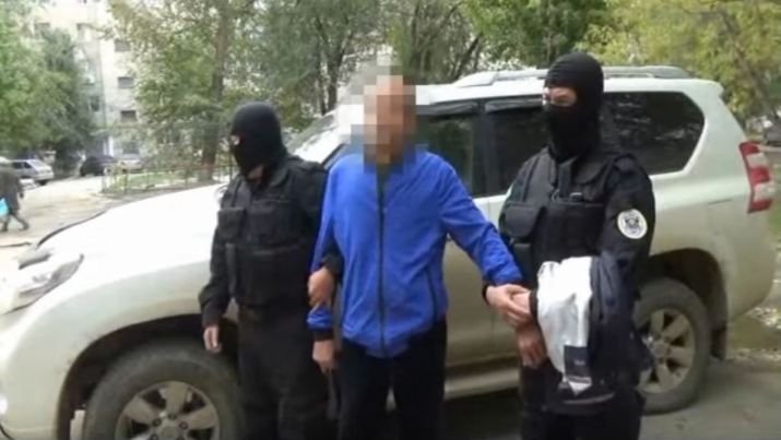 Антикоррупционная служба задержала полковника в Актюбинской области (ВИДЕО)