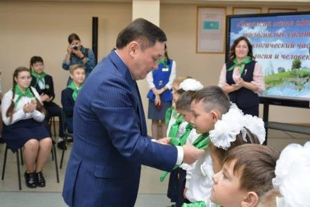 В школах Акмолинской области стартовал экологический час