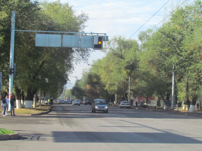 В Алматы улицу Жандосова расширят до шести полос