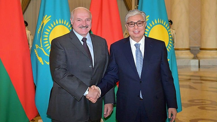 Лукашенко посетит Казахстан