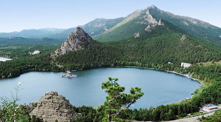 Решить вопрос очистки озер Бурабая поручил Касым-Жомарт Токаев 